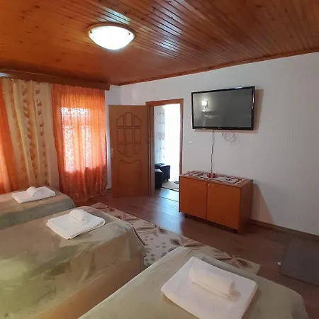 Ejona Gjirokaster