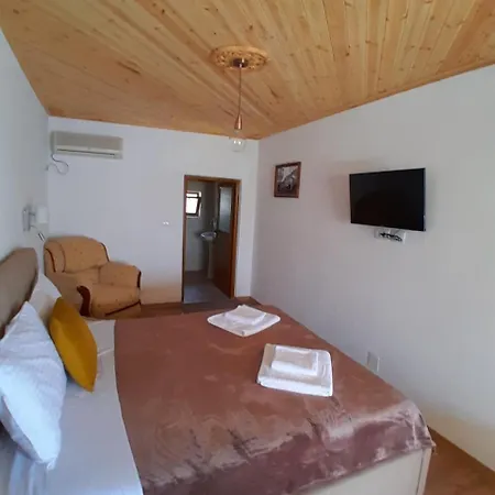Guest house Ejona