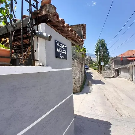 Ejona 招待所 Gjirokastër