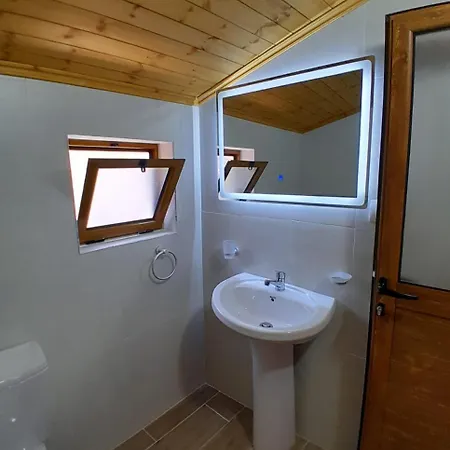 Pensión Ejona Gjirokastër